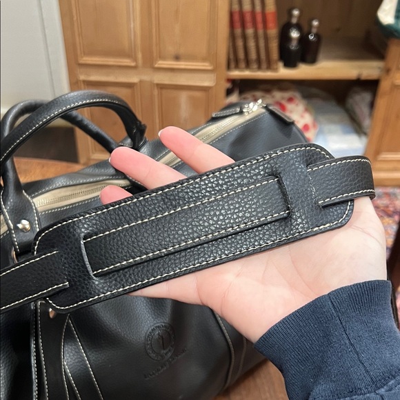 NWOT Barrington Black Leather Duffel Bag with Latrobe Classic Golf Emblem - Picture 5 of 11